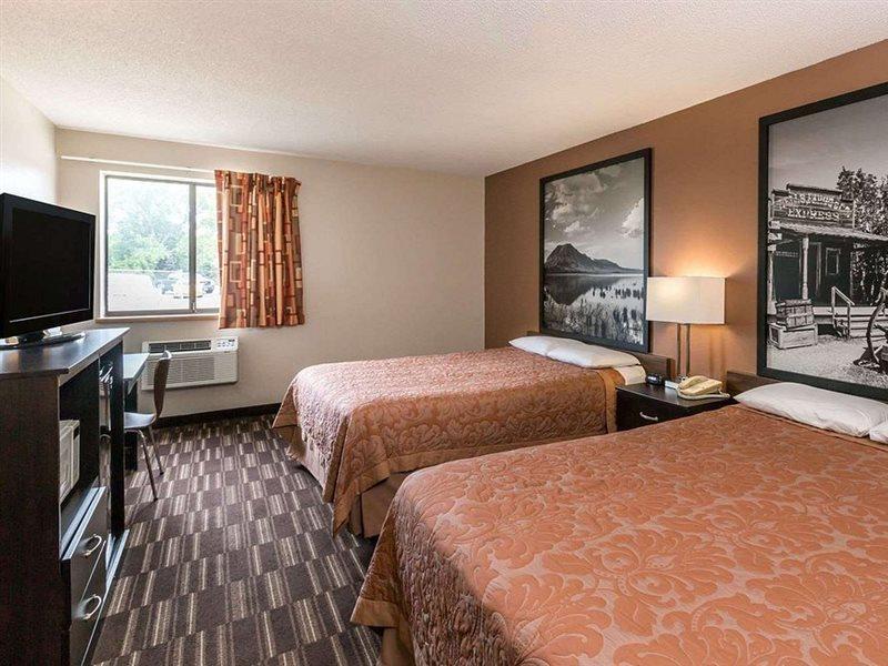 Hotel Super 8 By Wyndham Madison Exteriér fotografie