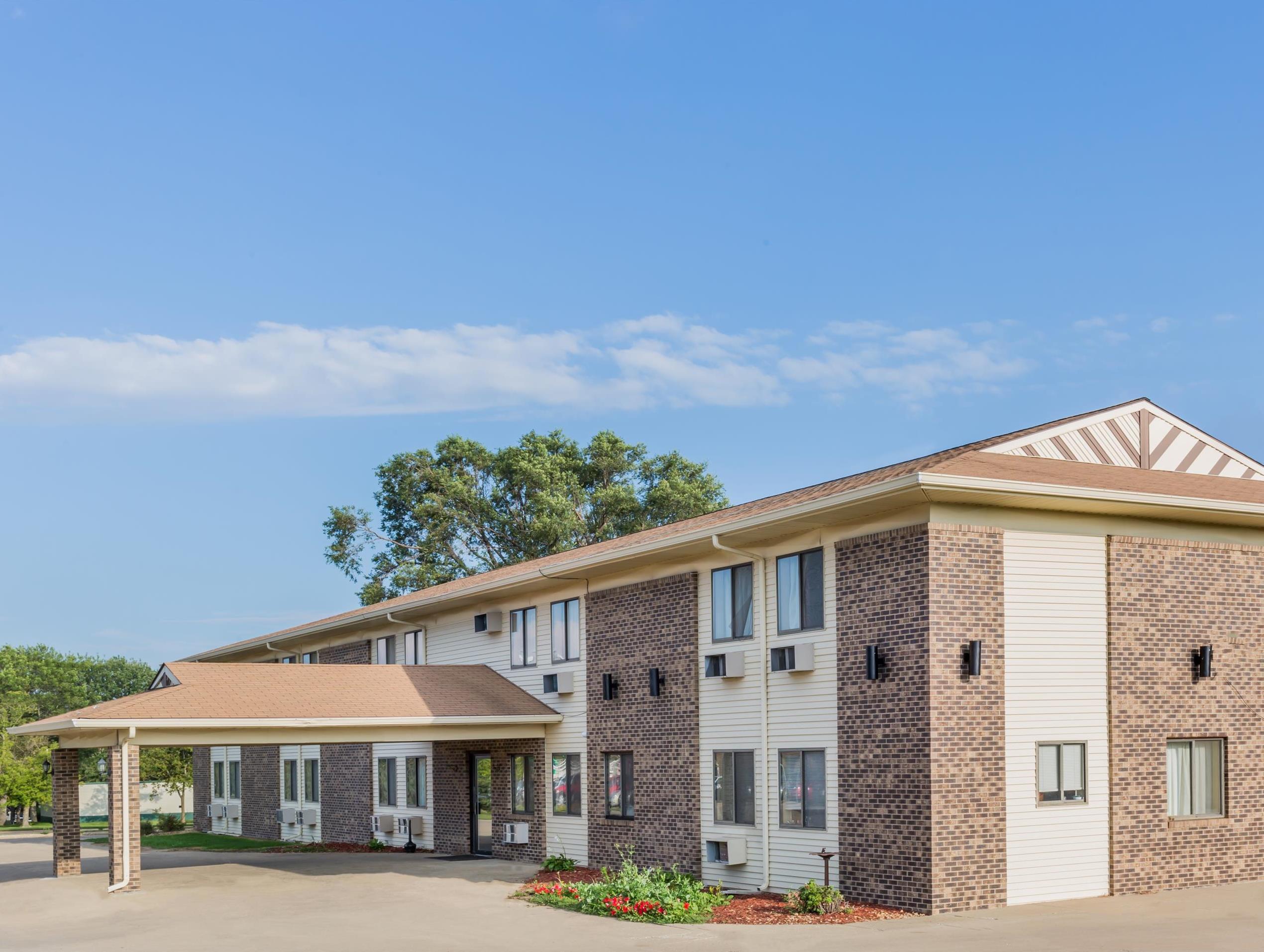 Hotel Super 8 By Wyndham Madison Exteriér fotografie